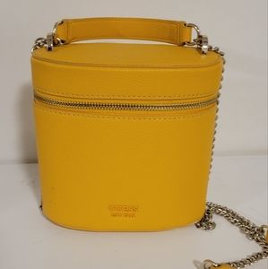 Pebbled leather Guess bucket bag